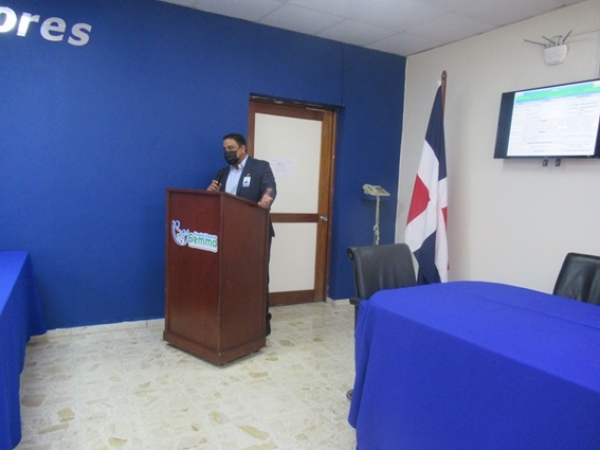 Autoridades del Hospital Docente Semma Santo Domingo realizan plenaria